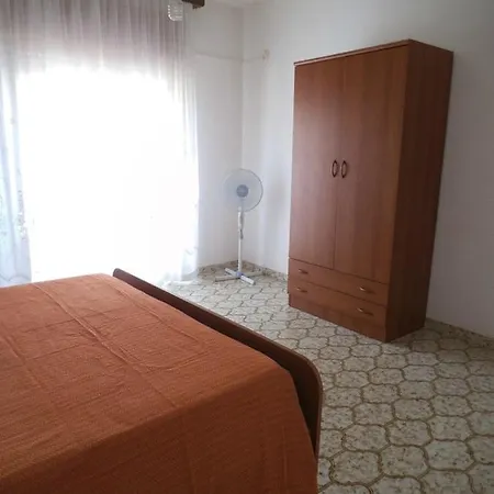 Casa Clima Spezia 3pd 卡斯泰拉马莱
